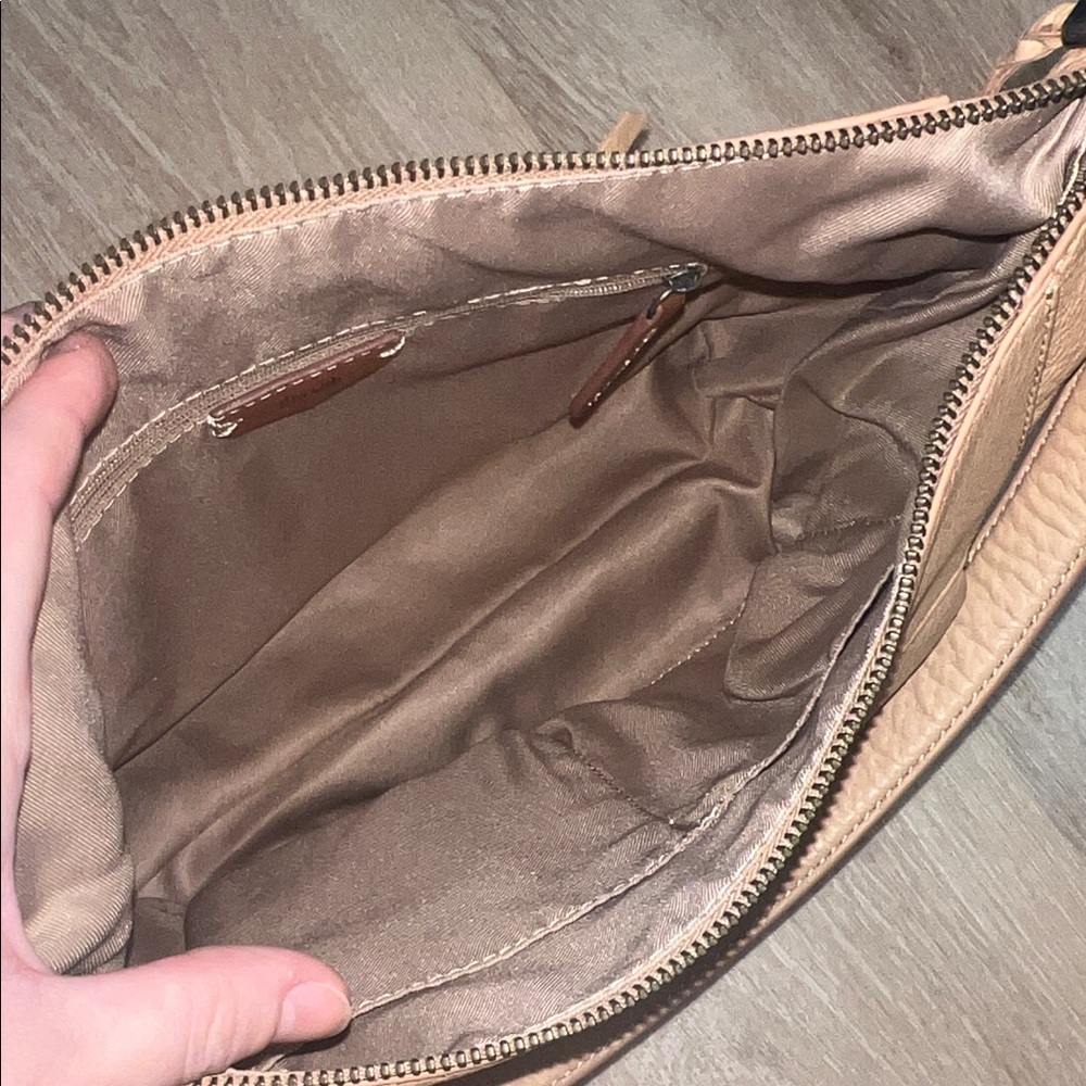 The Sak Tan Pebbled Leather Shoulder Bag - Picture 5 of 5